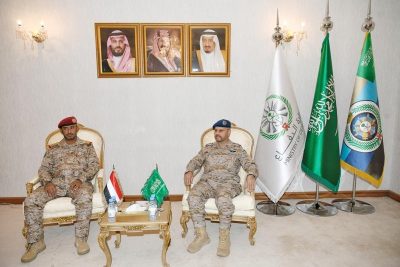 “الرويلي” يبحث مع رئيس الأركان اليمني التعاون بين القوات المسلحة بالبلدين