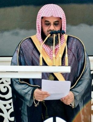 خطيب الحرم المكي: إذا لامس بر الوالدين شغاف الفؤاد كان حصنًا من الكِبْر والغلظة