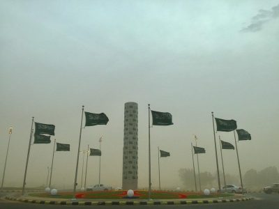 منها الشمالية .. “الأرصاد”: نشاط للرياح يثير الغبار على هذه المناطق