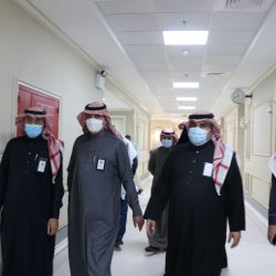 سمو الأمير فيصل بن خالد بن سلطان يتفقد شركة إسمنت الجوف