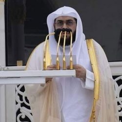 إمام المسجد النبوي يستعرض العلاج الإيماني لهموم الحياة