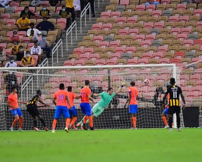 بهدفَيْ “عمر” و”رومارينهو” في مرمى الفيحاء.. الاتحاد يُحْكم القبضة على الصدارة