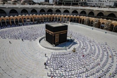 58 باباً لدخول المصلين المُصرّح لهم بأداء صلاة الجمعة في المسجد الحرام
