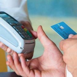 بالصور .. بلدية طريف تواصل أعمال إزالة الصبات الخرسانية