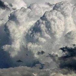 بدء سريان قرار الاشتراطات الخاصة بالمغادرين من المملكة والقادمين إليها