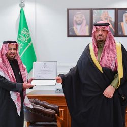سمو الأمير فيصل بن خالد بن سلطان يستقبل مدير فرع البيئة والمياه والزراعة بالمنطقة
