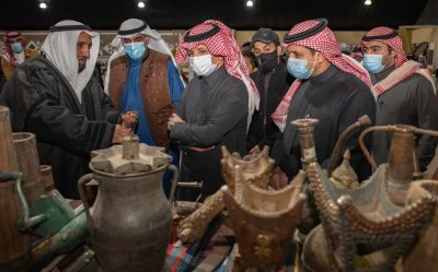 بالصور… وكيل امارة الشمالية المكلف يقف على استعدادات الحفل الختامي لمهرجان الصقور