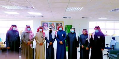 بالصور .. مكتب تعليم طريف يكرم  بلدية محافظة طريف لجهودها الكبيرة