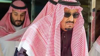 الديوان الملكي: خادم الحرمين يغادر المستشفى بعد أن أجرى فحوصات طبية تكللت ولله الحمد بالنجاح
