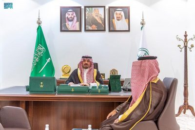 سمو الأمير فيصل بن خالد يطلع على تصميم طريقي الدائري الشمالي والجنوبي بمدينة عرعر
