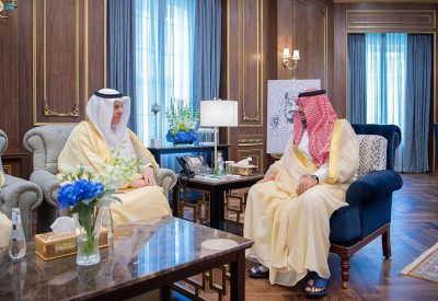 سمو أمير منطقة الحدود الشمالية يستقبل وزير البيئة والمياه والزراعة