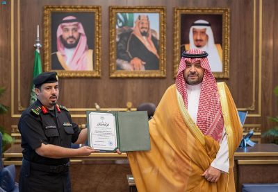 سمو أمير الحدود الشمالية يكرّم دوريات الأمن بالمنطقة بمناسبة حصولها على “جائزة التميز” والإبداع الأمني