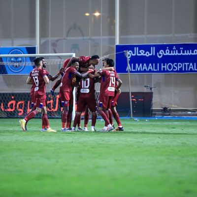 أسقطه بثلاثية.. أبها يزيد من متاعب الباطن
