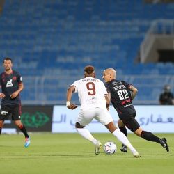 الهلال يتعثر في محطة الاتفاق.. ويتراجع للمركز الثالث