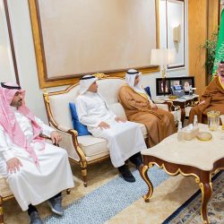 سمو أمير الحدود الشمالية يكرّم المشاركين في احتفالات اليوم الوطني 92