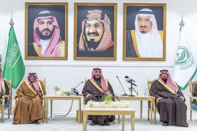 سمو أمير الحدود الشمالية يستقبل المواطنين في جلسته الأسبوعية