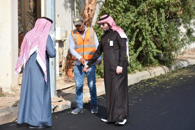 بالفيديو والصور .. “الوردة” يقف على أعمال ميدانية بمحافظة طريف