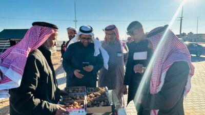 بالفيديو والصور .. مدير البيئة والمياه والزراعة بالمنطقة يزور سوق الفقع بطريف
