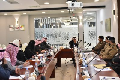 بالصور .. اللجنة التنفيذية لمهرجان الصقور بالشمالية تجتمع بمقر بلدية طريف للاطلاع على سير الاستعدادات