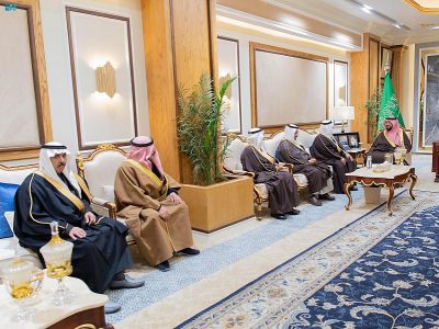 سمو نائب أمير الحدود الشمالية يستقبل رئيس جمعية المتقاعدين بالمنطقة