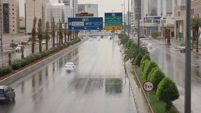 “الأرصاد”: هطول أمطار رعدية مصحوبة برياح نشطة على الحدود الشمالية و حائل والقصيم والرياض والشرقية