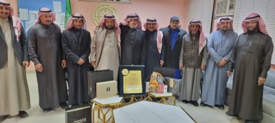 بالصور .. تقاعد الأستاذ نايف عربي الدغمي بعد 39 عاماً من العطاء 