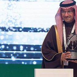 بالفيديو .. “الوردة” يقف ميدانياً على أعمال النظافة داخل الاحياء وأعمال السفلتة في حي الورود