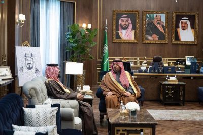 سمو أمير الحدود الشمالية يستقبل مدير فرع ديوان المحاسبة المعين حديثًا