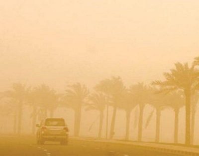 رصْد موجة غبار تؤثر الآن على شمال السعودية وتنبيه من تدني مدى الرؤية الأفقية