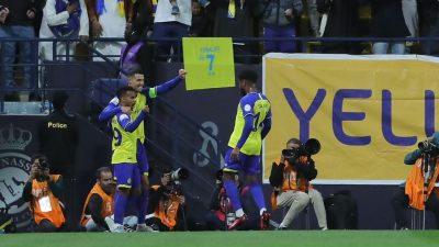 دوري روشن للمحترفين: “النصر” يواصل الاحتفاظ بالقمة بهدفين في مرمى “التعاون”