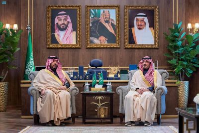 سمو الأمير عبدالعزيز بن سعود يصل عرعر ويلتقي بعدد من المواطنين ومتقاعدي قطاعات الداخلية بمنطقة الحدود الشمالية