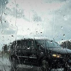 “الأرصاد”: هطول أمطار رعدية وجريان سيول وزخات من البرد على معظم المناطق