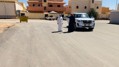 بالصور .. محافظ طريف يتفقد أحياء المحافظة ويشيد بجهود بلدية طريف
