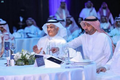 وزير الموارد البشرية والتنمية الاجتماعية يدشِّن “المنصة الوطنية للمسؤولية الاجتماعية”