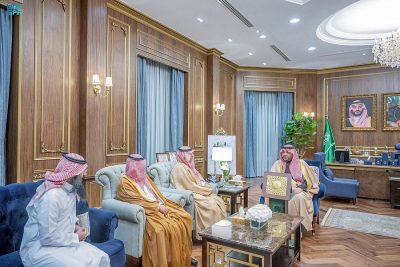 سموُّ الأميرِ فيصل بن خالد بن سلطان يدشِّن المختبرَ الطبيَّ التعاونيَّ للجمعية الصحية بالحدود الشمالية