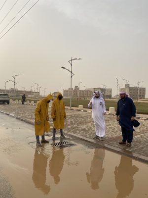 الوردة يتابع ميدانيًا اعمال تصريف مياه الأمطار
