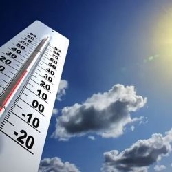طقس الأربعاء.. أمطارٌ وزخاتُ بَرَد بمعظم المناطق