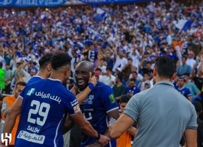 الهلال ينتزع أولى بطاقتَيْ الترشُّح لنهائي أغلى البطولات “كأس الملك”