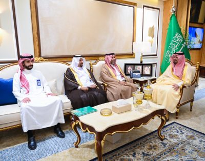 سمو نائب أمير الحدود الشمالية يتسلم التقرير السنوي لإدارة التسويق والتوعية الصحية بالمنطقة
