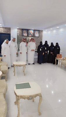 الصقر يستقبل اعضاء مركز أيادي نجد للرعاية النهارية ومندوب الضمان الاجتماعي ومندوب البلدية