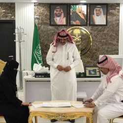 محافظ طريف يرعى توقيع شراكة مجتمعية بين مركز أيادي نجد وبلدية محافظة طريف