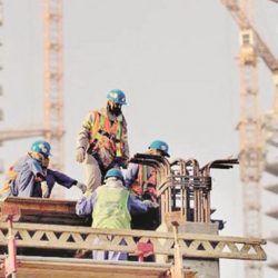 بلدية طريف تنبه بسرعة إزالة جميع المخيمات التي تقع داخل النطاق العمراني