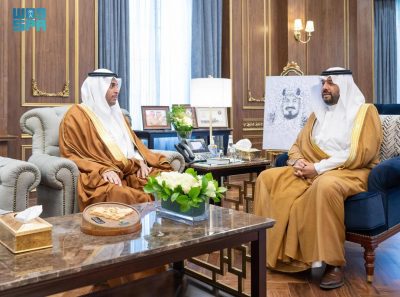 سمو أمير الحدود الشمالية يستقبل مدير فرع وزارة البيئة والمياه والزراعة المعين حديثاً