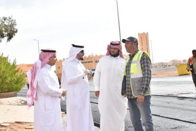 بالصور.. “الوردة” يقف على العديد من الأعمال الميدانية وينوه بضرورة تنفيذ الأعمال بالمواصفات المعتمدة وسرعة الإنجاز