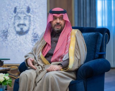 الأمير فيصل بن خالد بن سلطان يتسلم تقريراً عن أعمال نادي ريادة الأعمال في جامعة الحدود الشمالية