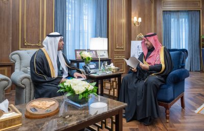 أمير الحدود الشمالية يتسلم تقريرًا عن فعاليات مهرجان أصول الأغنام المحلية