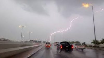 طقس المملكة اليوم الثلاثاء: أمطار رعدية وانخفاض في درجات الحرارة