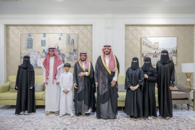 أمير منطقة الحدود الشمالية يكرّم الطلاب والطالبات المتميزين في مبادرة “منافس”