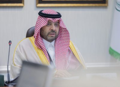 أمير الحدود الشمالية يرأس اجتماع لجنة الدفاع المدني الرئيسية بالمنطقة