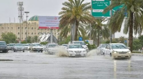 أمير الحدود الشمالية يتسلم التقرير السنوي للإدارة العامة للأحوال المدنية بالمنطقة